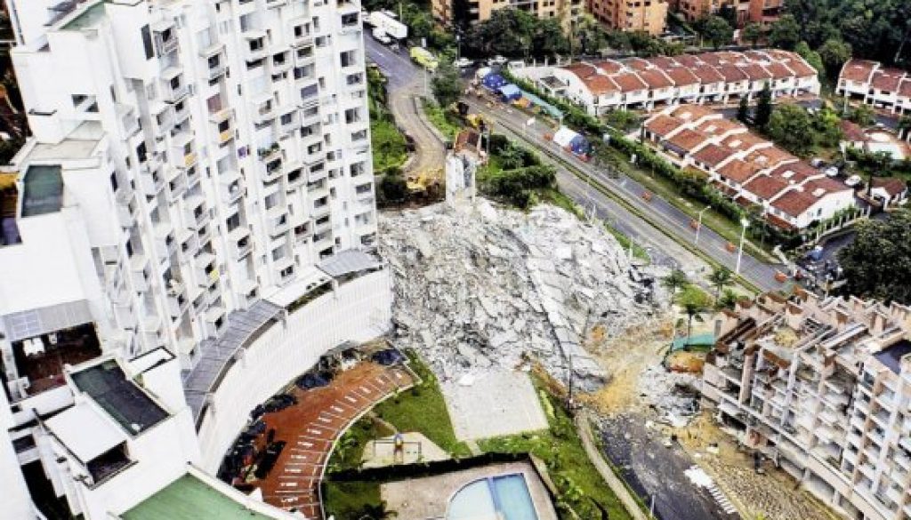 Panorama de la colapsada torre 6 del complejo Space, foto vía Luis Benevides - El Espectador