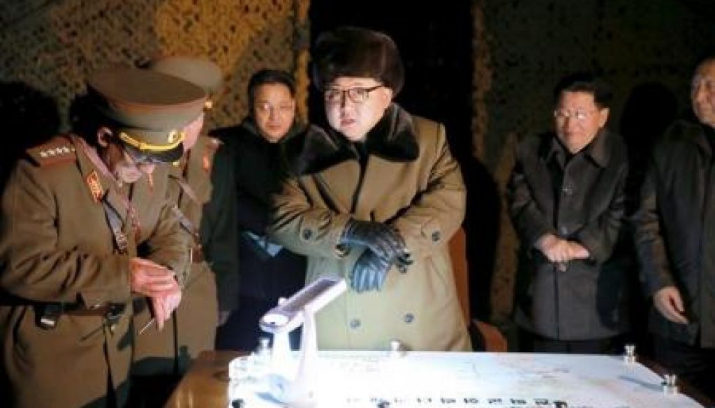 Corea del Norte lanza un misil balístico al mar, Japón protesta