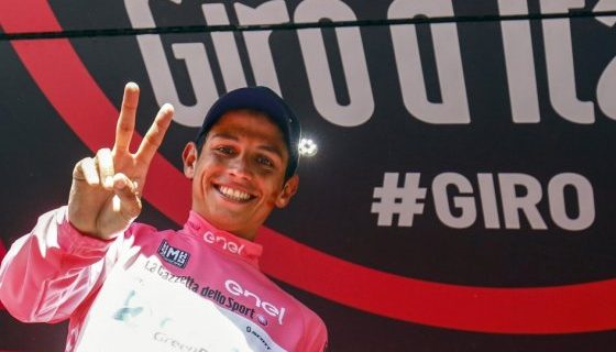 Esteban Chaves se convirtió en nuevo líder del Giro de Italia, foto vía AFP