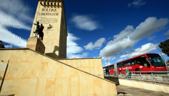 Laberinto Monumento de Los Héroes, foto vía El Espectador - Radio Universitaria URepublicanaRadio